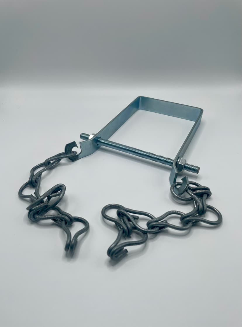 Collare rettangolare di testata per spalliera aggancio catenelle o fili a corpo unico